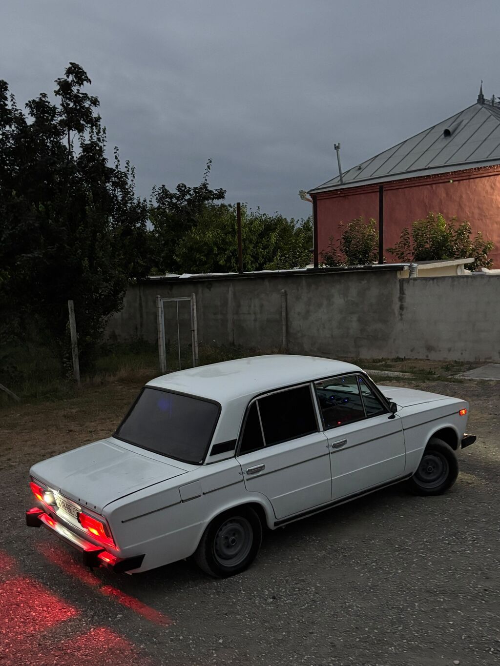 VAZ 2106 sedan – ağ rəng, klassik kuzov — Avtomobillər, Xudat (5)