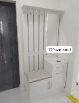 Dəhliz üçün yığma mebel dəsti – asılqan, güzgü, oturacaqlı şkaf və — Goods