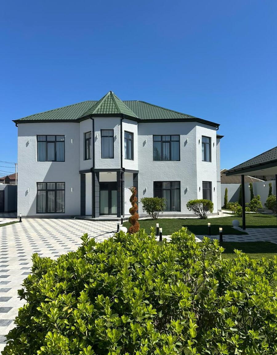 8 otaqlı bağ evi 350 m² satılır — Altay Əliyev