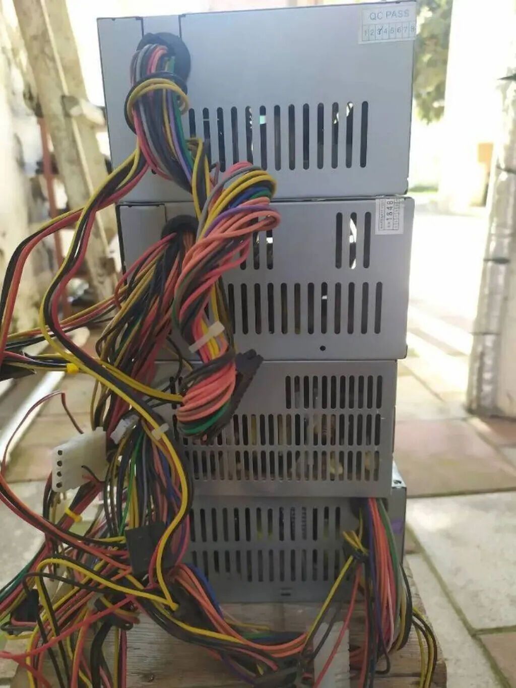 Qida bloku. İşlənmişdir.4 ədəd var. Hamısı bir yerdə satılır.Ümumi — Elektronika, Lənkəran (3)