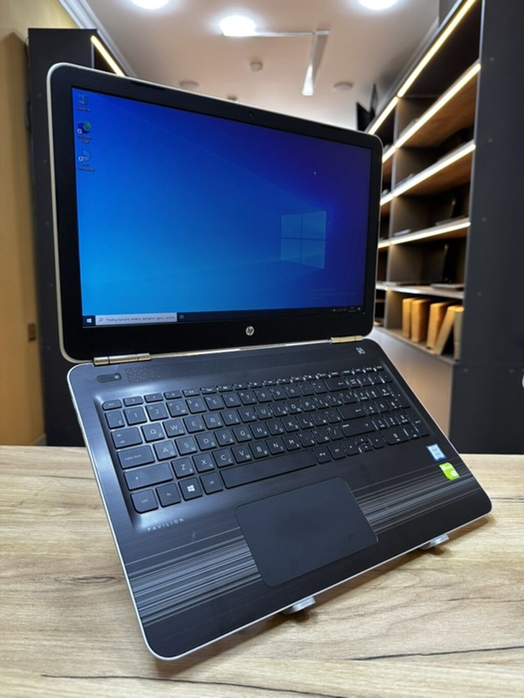 İşlənmiş HP Pavilion, 15.6 ", Intel Core i5, 256 GB, Ünvandan götürmə, Pulsuz çatdırılma, Ödənişli çatdırılma — HP, Bakı (2)