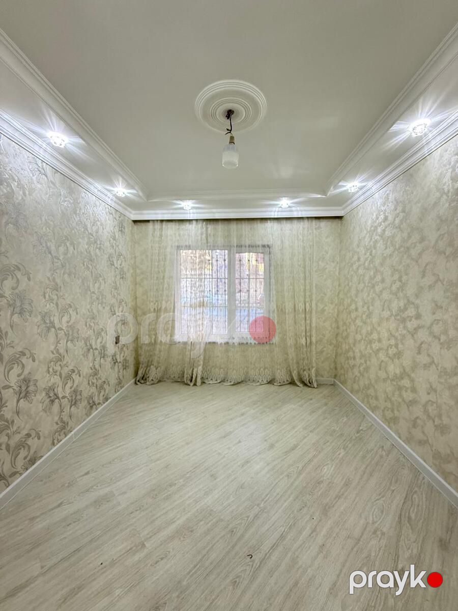Satılır 2 otaqlı köhnə tikili 65 m² — Mənzil, Bakı (2)