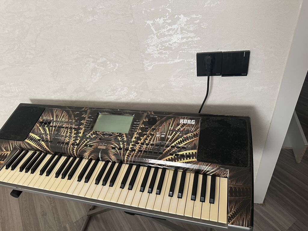Korg pa 50 yaxşı veziyətde di tecili satılır Korg sintezator/aranjor — Musiqiə alətləri, Digah