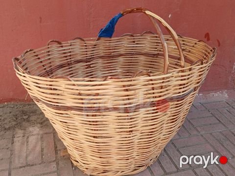 Böyük ölçülü əl toxuması səbət satiram. Real alicilar elaqe saxlasin — Bakı