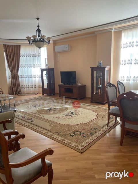 3-otaqlı yeni tikili kirayə verilir, Azadlıq pr., 165 m²