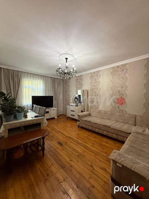 Satılır 3 otaqlı köhnə tikili 50 m²
