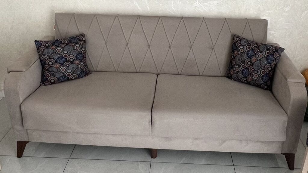 Divan, Yeni, Açılmayan, Parça