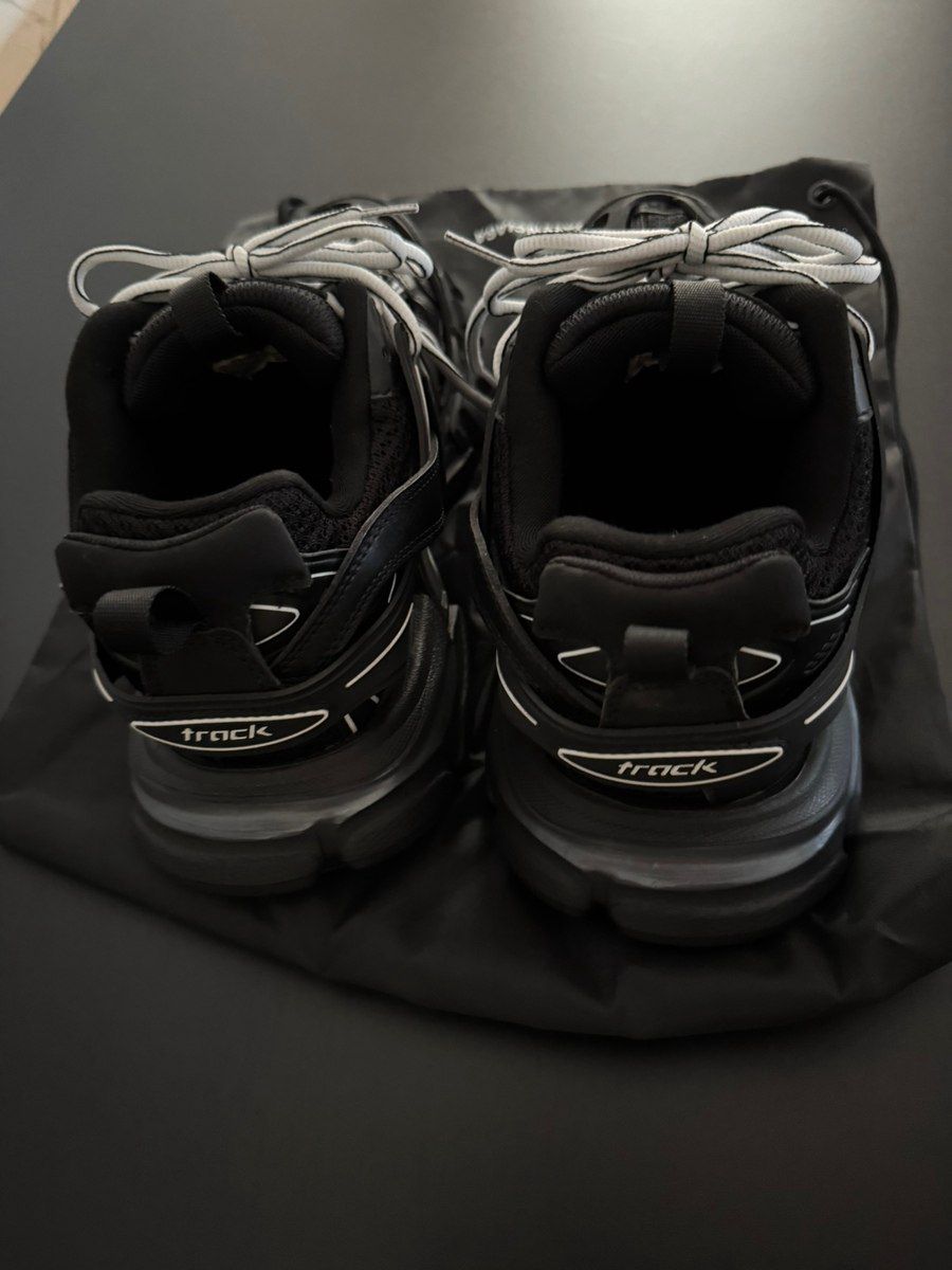 Balenciaga Track idman ayaqqabısı — Şəxsi əşyalar, Bakı (3)