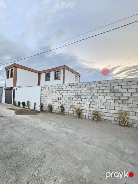 Satılır 4 otaqlı həyət evi/bağ evi 150 m²