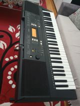 Yamaha PSR-E343 elektronik klaviatura/sintezator əla vəziyyətdədir — Musiqi Alətləri