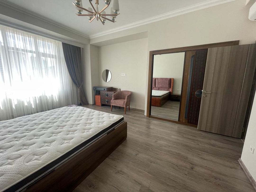 İcarəyə verilir 4 otaqlı yeni tikili 184 m² — Mənzil, Bakı (4)