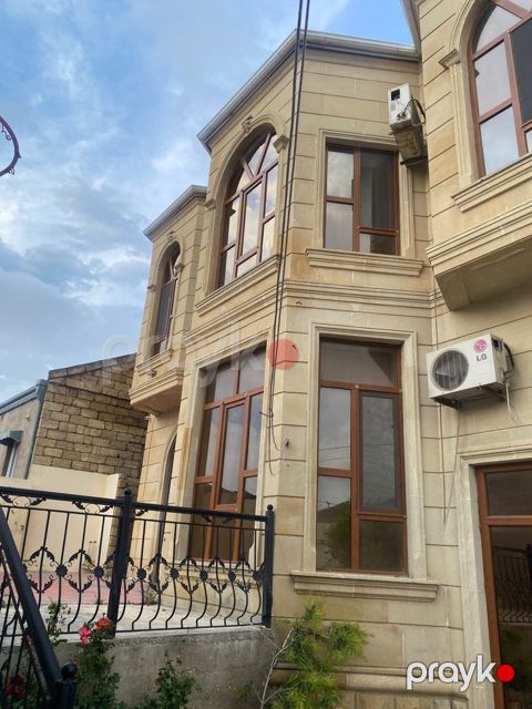 Həyət evi, Binəqədi qəs — Bakı
