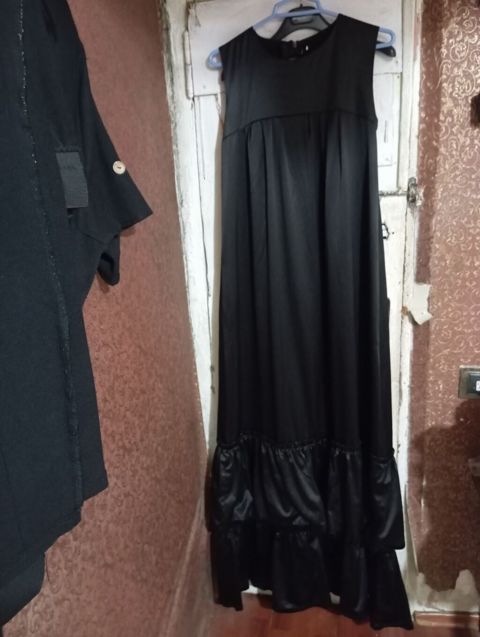 Qara maxi don - Stil: Klassik və zərif “little black dress” üslubunda