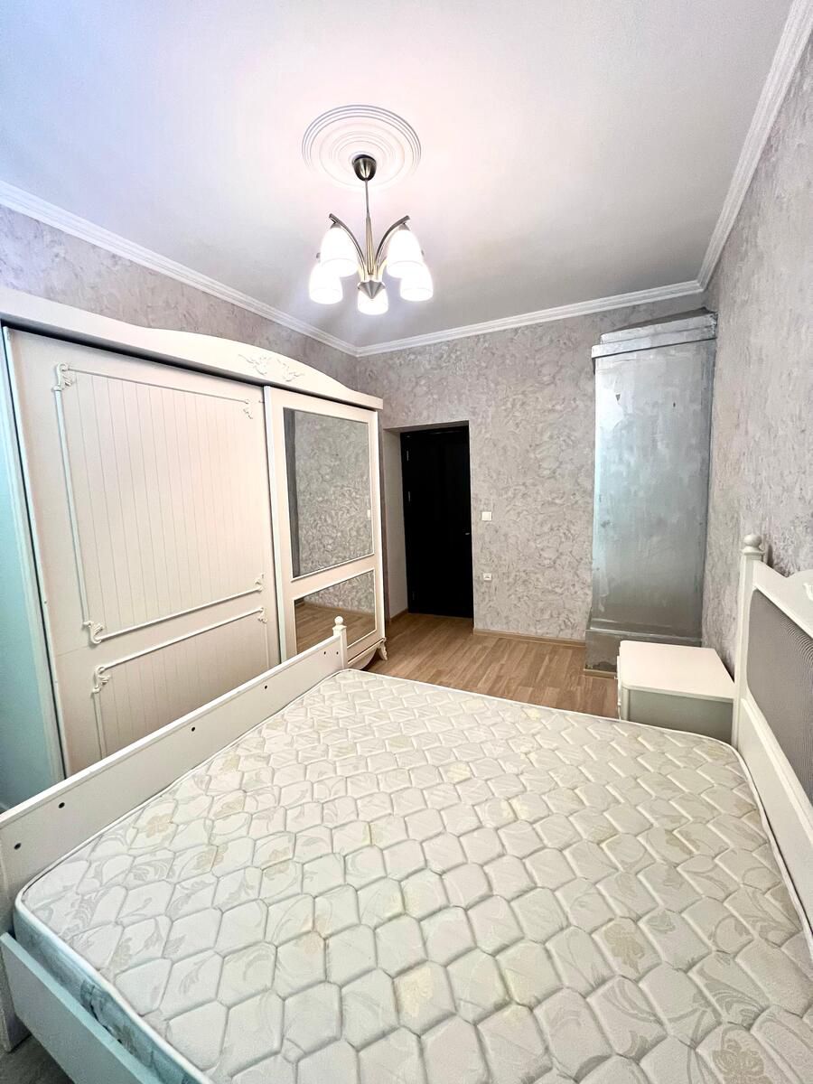 İcarəyə verilir 4 otaqlı köhnə tikili 122 m² — Mənzil, Bakı (8)