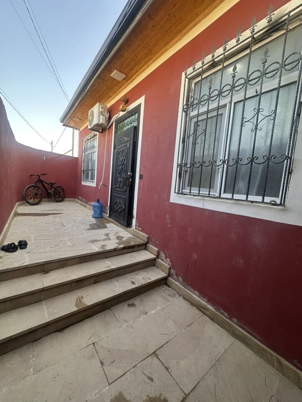 Məhsul: Künc divan + yemək masası dəsti + mətbəx mebeli və avadanlıqla — Mebel, Bakı (10)
