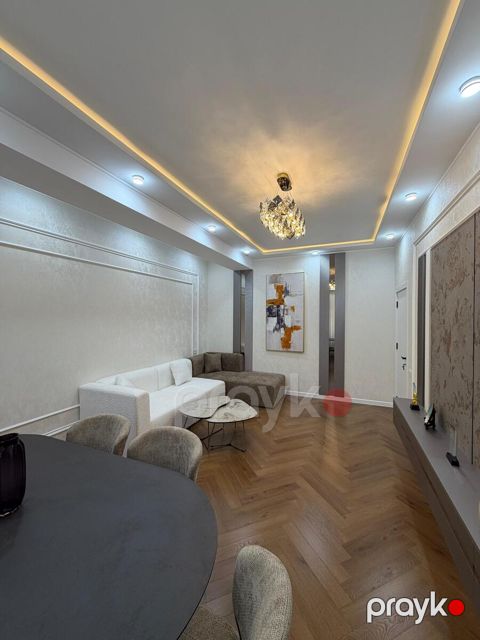 Satılır 2 otaqlı yeni tikili 85 m²
