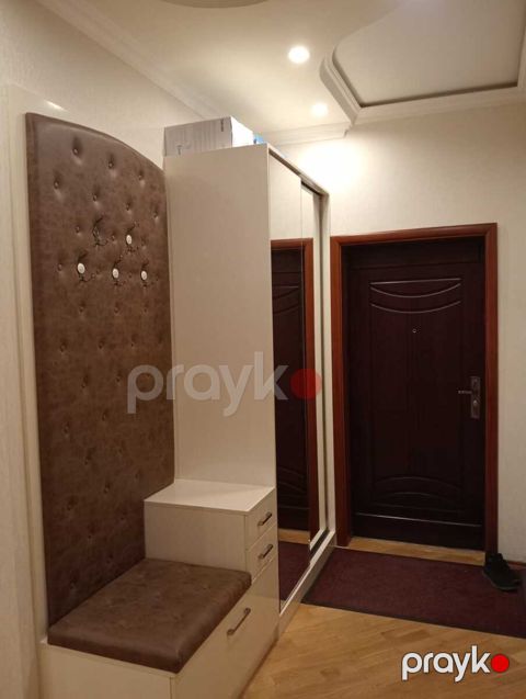 İcarəyə verilir 3 otaqlı yeni tikili 130 m²