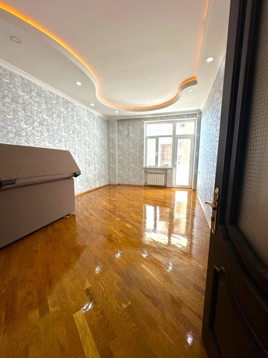 Satılır 3 otaqlı yeni tikili 160 m² — Mənzil, Bakı (4)
