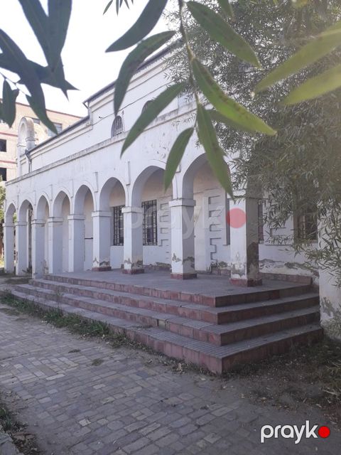 Satılır obyekt 1086 m²