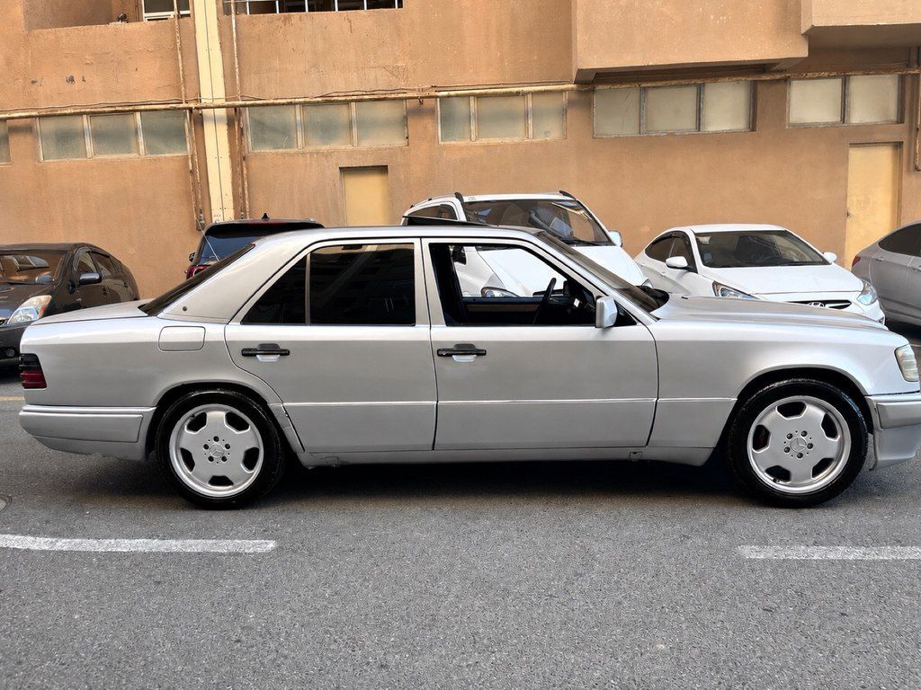 Mercedes E 280, 2.8 L, 1993 il, 378 000 km — Avtomobillər, Bakı (4)