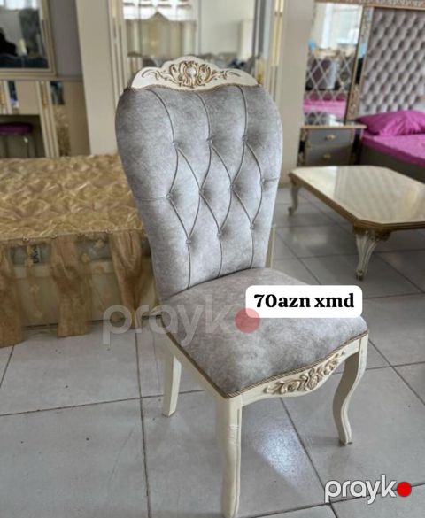 Klassik üslubda yumşaq stul - Rəng: açıq boz oturacaq və arxa hissə