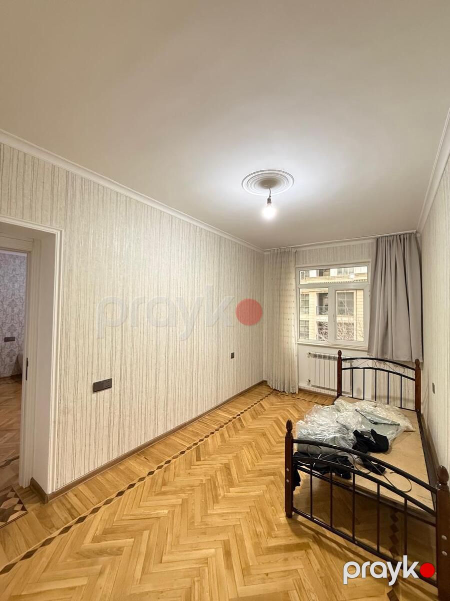 Satılır 4 otaqlı köhnə tikili 95 m² — Mənzil, Bakı (3)