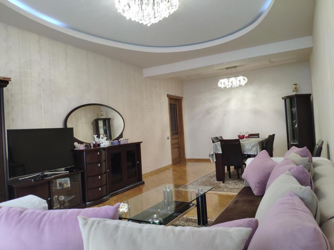İcarəyə verilir 4 otaqlı yeni tikili 170 m² — Mənzil, Bakı