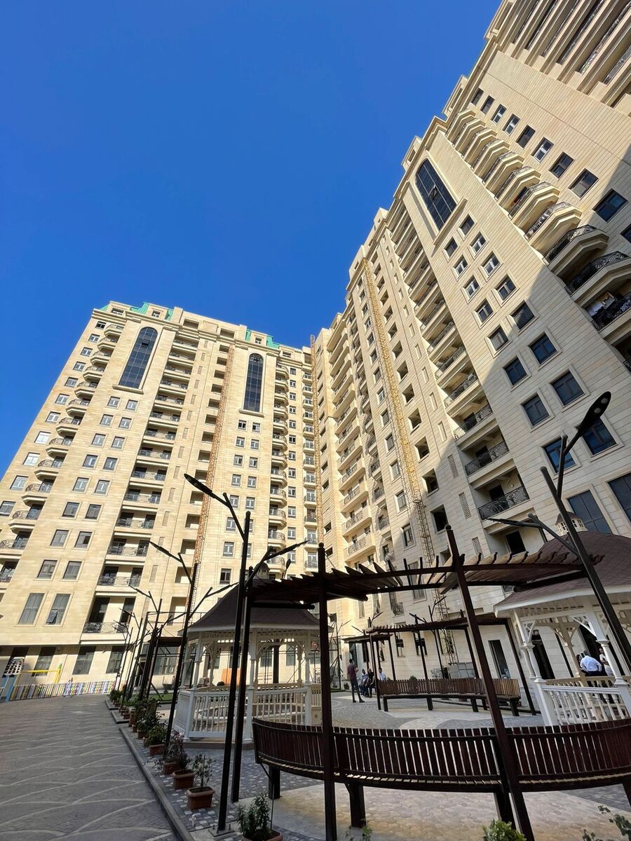 Satılır 4 otaqlı yeni tikili 212 m² — Mənzil, Bakı (2)