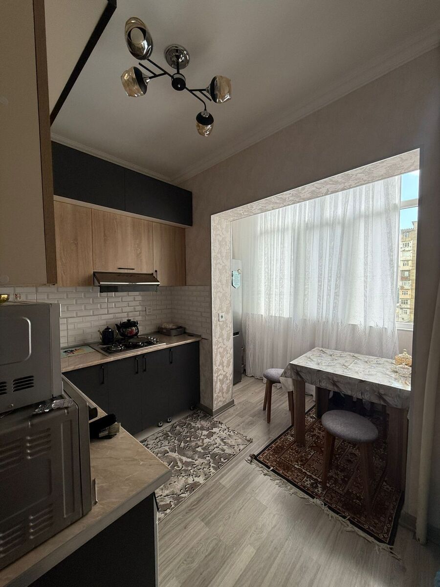 Satılır 4 otaqlı köhnə tikili 110 m² — Mənzil, Bakı (10)