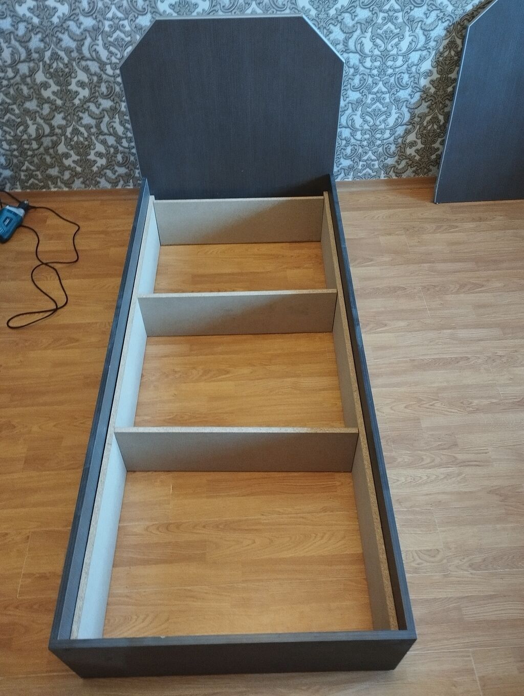 Tək nəfərlik taxt çarpayı 2 ədəd - Ölçü: təxmini 80×180 sm (tək — Mebel, Mehdiabad (3)
