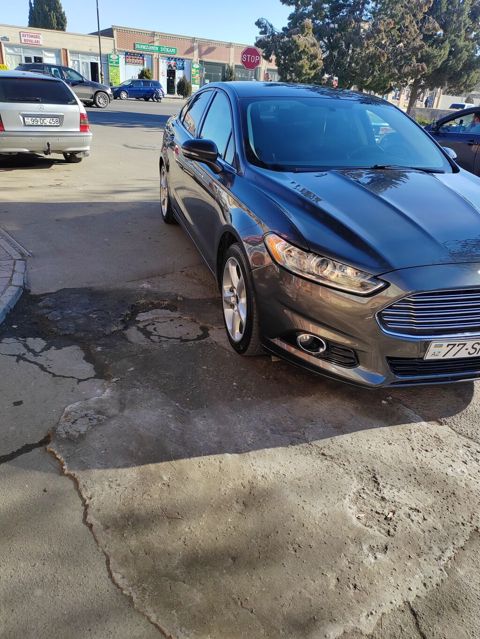 Ford Fusion: 1.5 l | 2016 il 192000 km Sedan