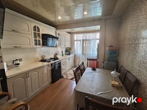 Satılır 3 otaqlı köhnə tikili 85 m²