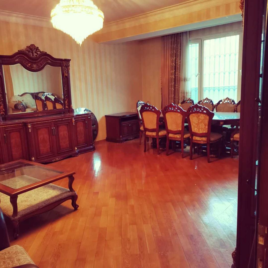 Satılır 4 otaqlı yeni tikili 175 m² — Mənzil, Bakı (2)