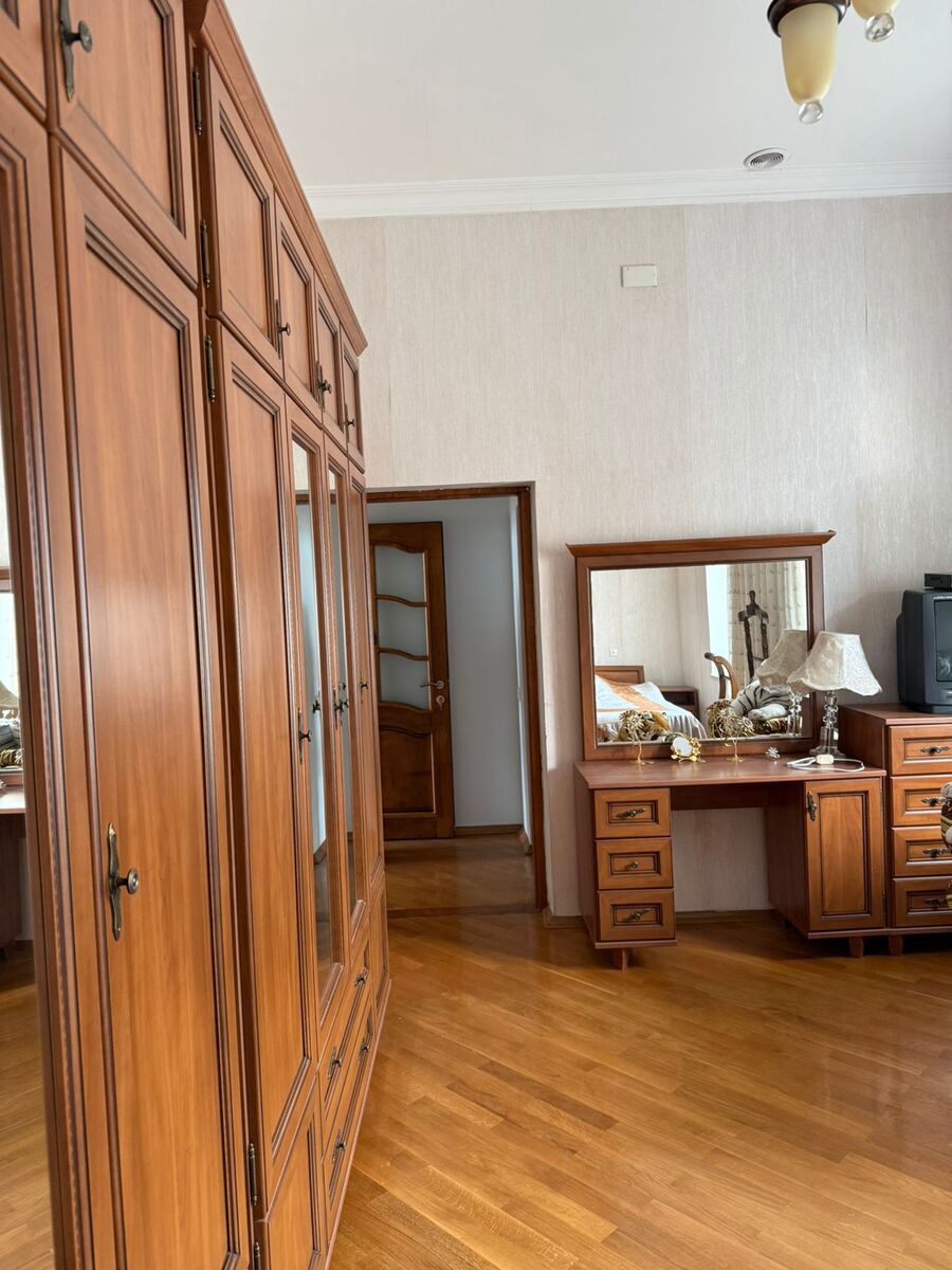 Satılır 6 otaqlı həyət evi/bağ evi 280 m² — Ev, villa, Bakı (8)