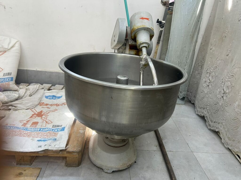 Xəmirqarışdıran aparat, İran istehsalı