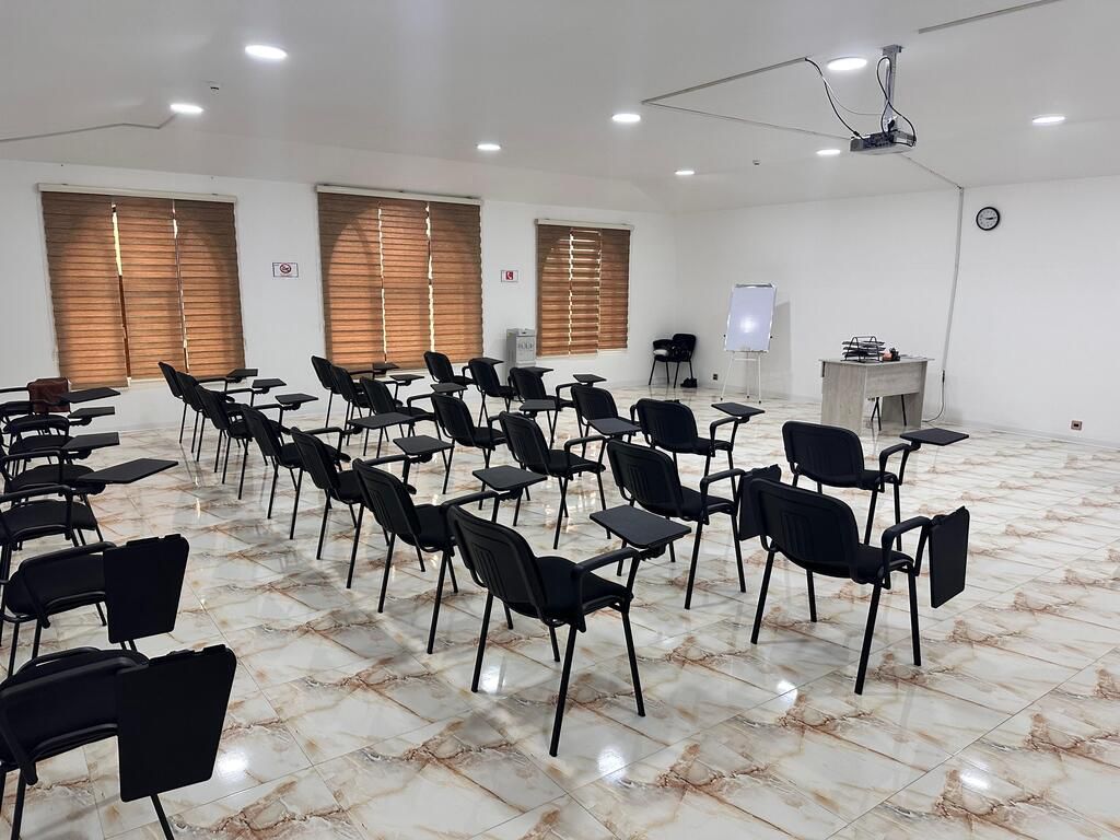 İcarəyə verilir obyekt 450 m² — Əmlak, Gəncə (2)
