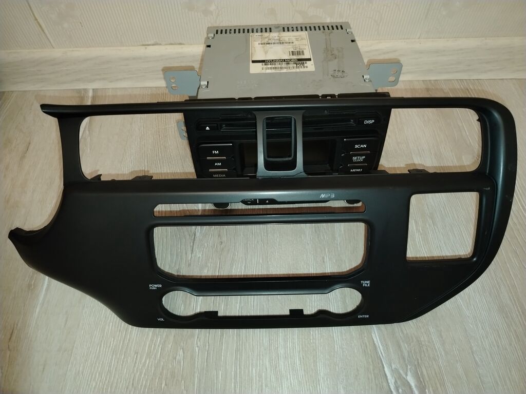 Kia Rio monitor original hec bir problemi yoxdu hee bir şeyi — Elektronika, Bakı (3)