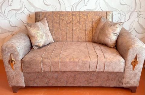 Divan. Satılır 170 azn. Açılır+ bazalıdır. Ünvan Nerimanov (SemaG)