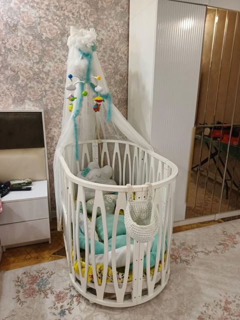 Beşik 150 azn Yeni kimidi, az istifadə olunub. 560 manata alınıb