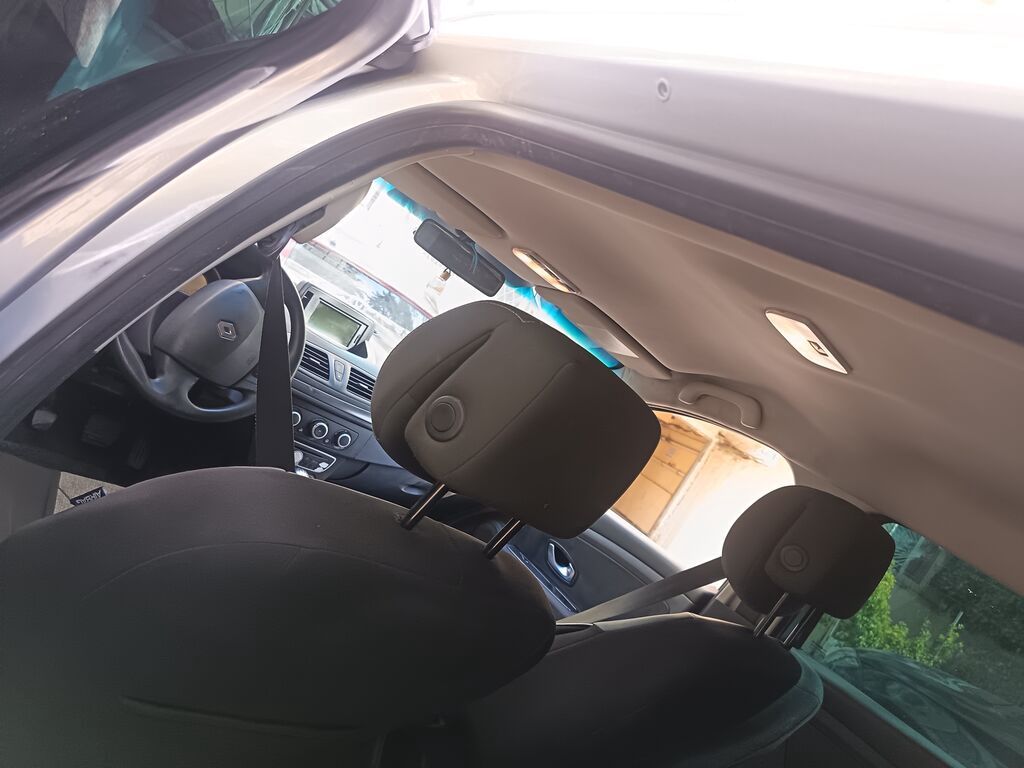 Renault Mégane kombi (station wagon) • Kuzov: kombi, gümüşü rəng • — Avto, Bakı (4)