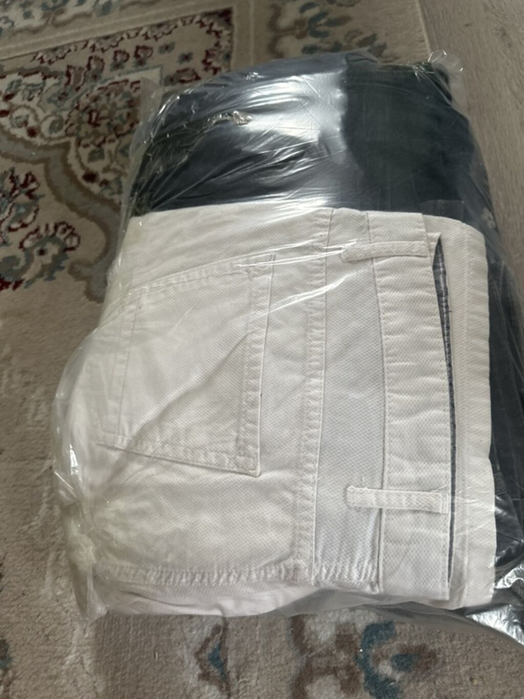 Qadın geyim dəsti – qarışıq paket - Paket tərkibi: müxtəlif geyimlər — Şəxsi əşyalar, Mingəçevir (2)
