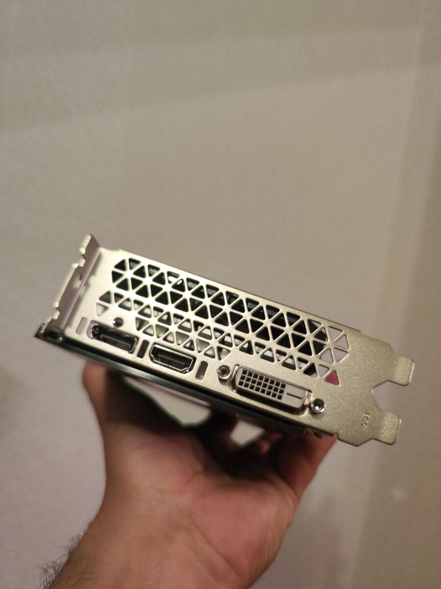 AMD Radeon RX 580 2048SP 8GB GDDR5 — Masaüstü kompüterlər, Bakı (4)