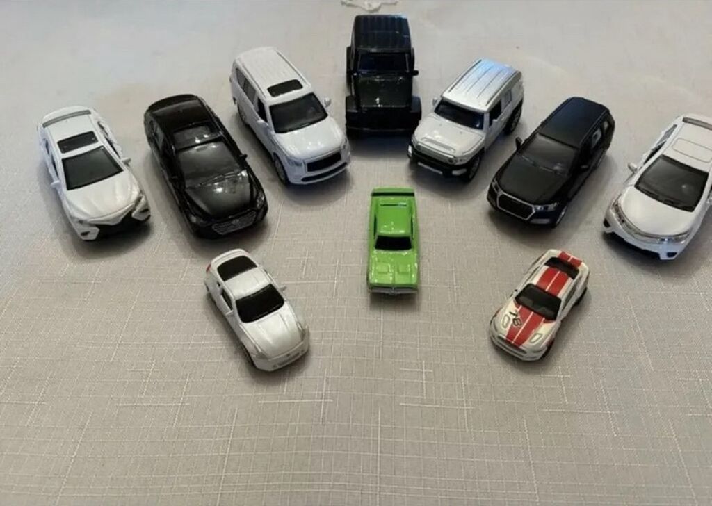 Kolleksiya üçün metal oyuncaq avtomobil dəsti - Müxtəlif markalı və — Mallar, Bakı (3)