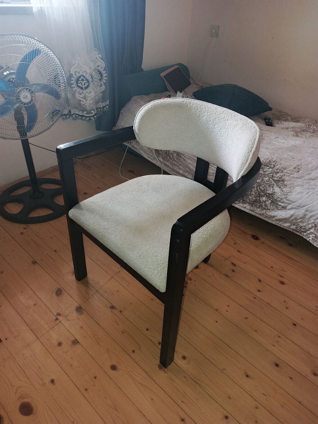 Mebel kreslosu – müasir dizayn - Model: Yumru bel dayaqlı, açıq krem — Kreslolar, Bakı (2)