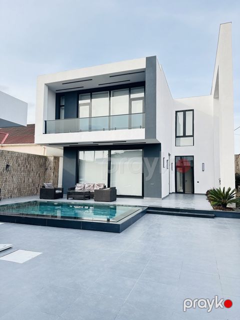 Satılır 4 otaqlı həyət evi/bağ evi 200 m²