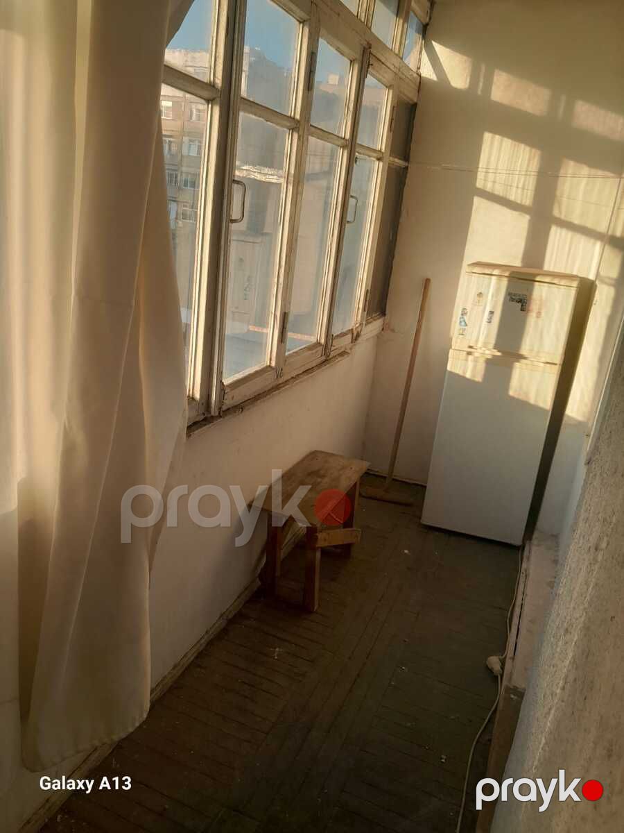 Satılır 2 otaqlı köhnə tikili 50 m² — Mənzil, Bakı (3)