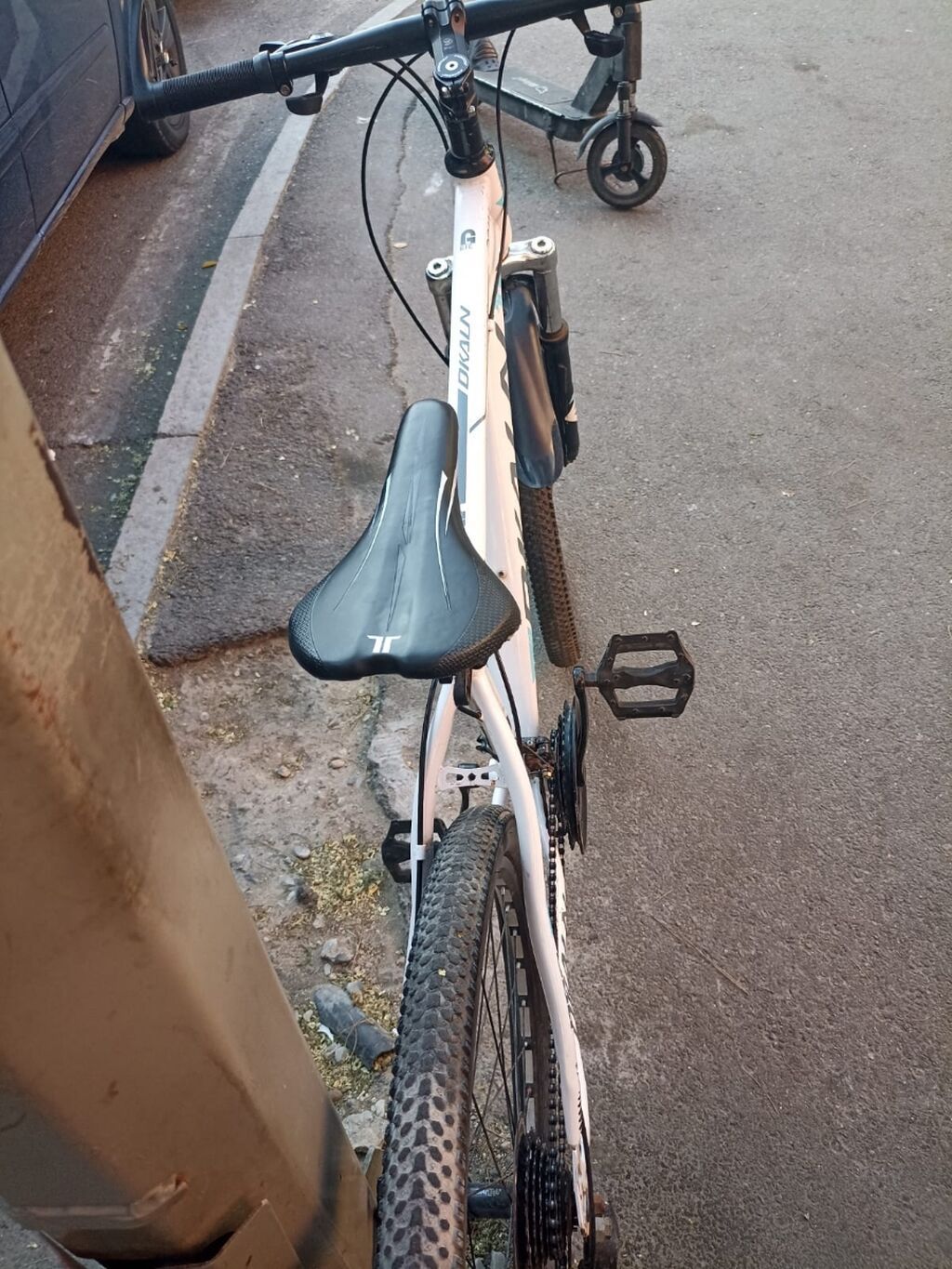 Dkalin markalı dağ/şəhər tipli velosiped. Çərçivə üzərində “Digital” — Dağ velosipedləri, Bakı (3)