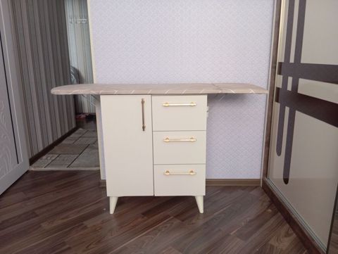 Ütü masası təcili satılır.Bu gün evdən çıxmalıdır köçlə