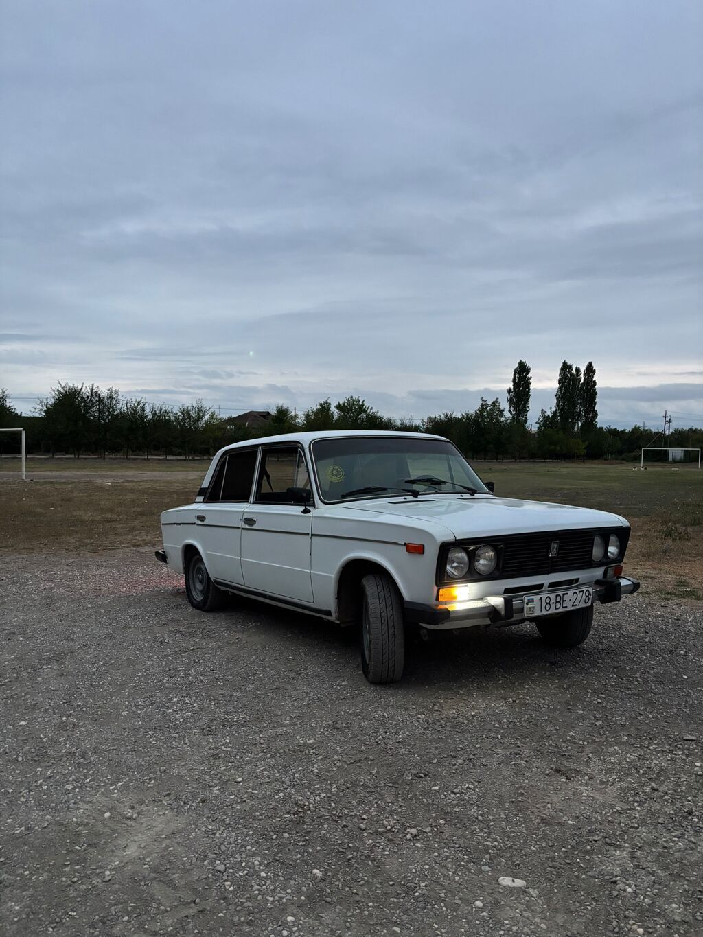 VAZ 2106 sedan – ağ rəng, klassik kuzov — Avtomobillər, Xudat
