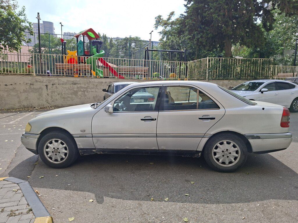 Mercedes C 180, 1.8 L, 1997 il, 411 350 km — Avtomobillər, Bakı (3)